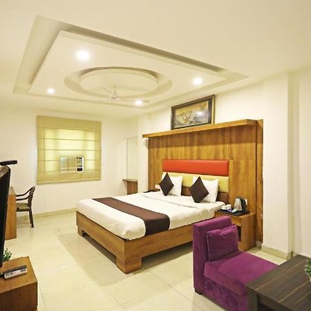 Hotel Urban Luxury Нью-Делі Екстер'єр фото